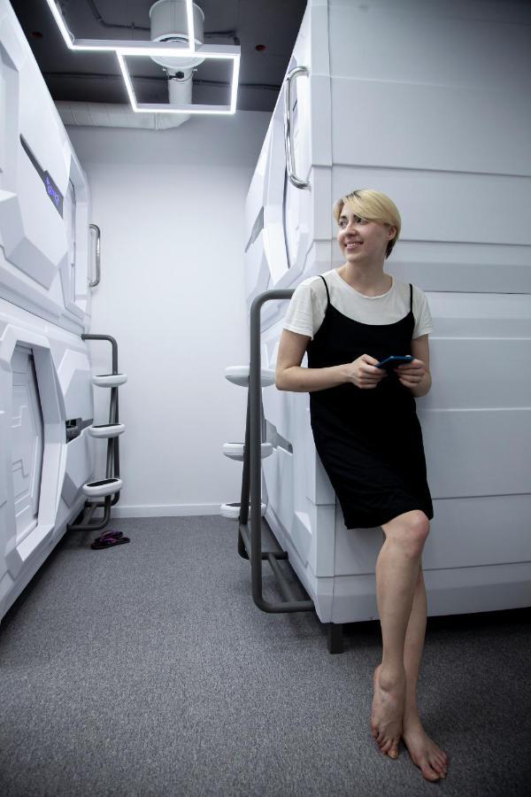 Av-1 Capsule Hotel Kijów Zewnętrze zdjęcie