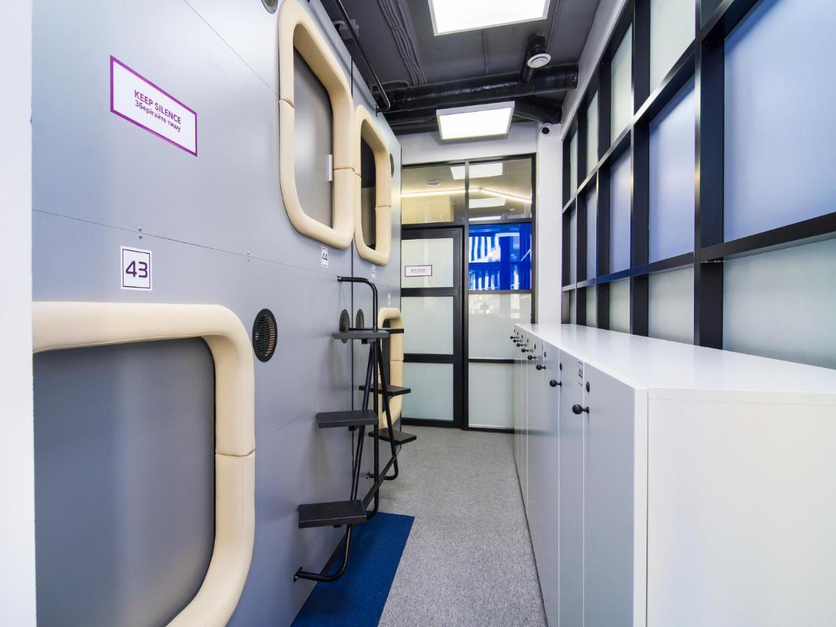 Av-1 Capsule Hotel Kijów Zewnętrze zdjęcie