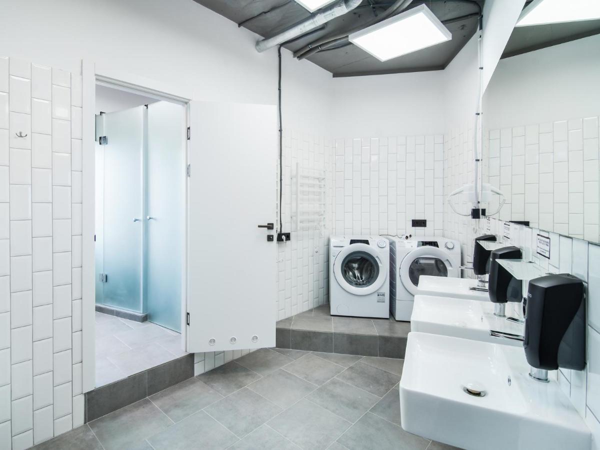 Av-1 Capsule Hotel Kijów Zewnętrze zdjęcie