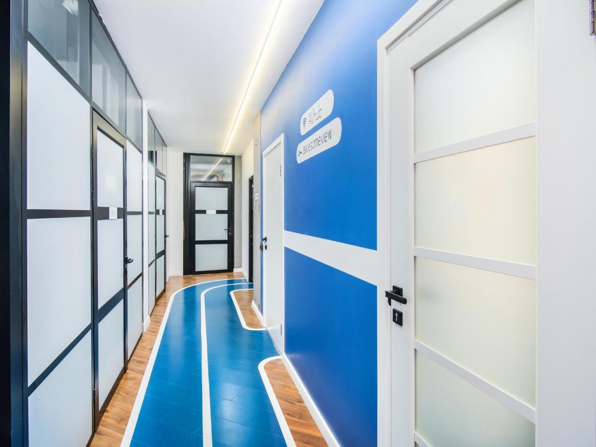 Av-1 Capsule Hotel Kijów Zewnętrze zdjęcie