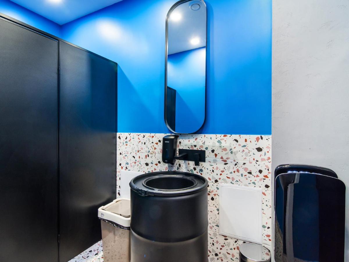 Av-1 Capsule Hotel Kijów Zewnętrze zdjęcie