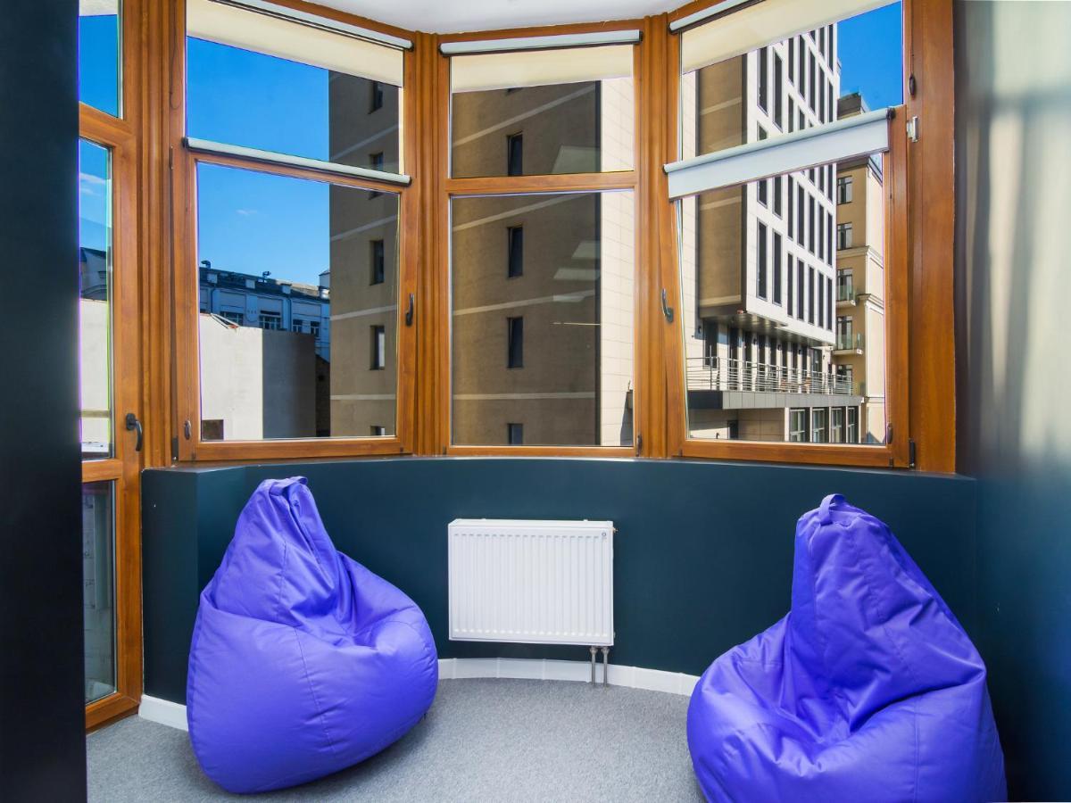 Av-1 Capsule Hotel Kijów Zewnętrze zdjęcie