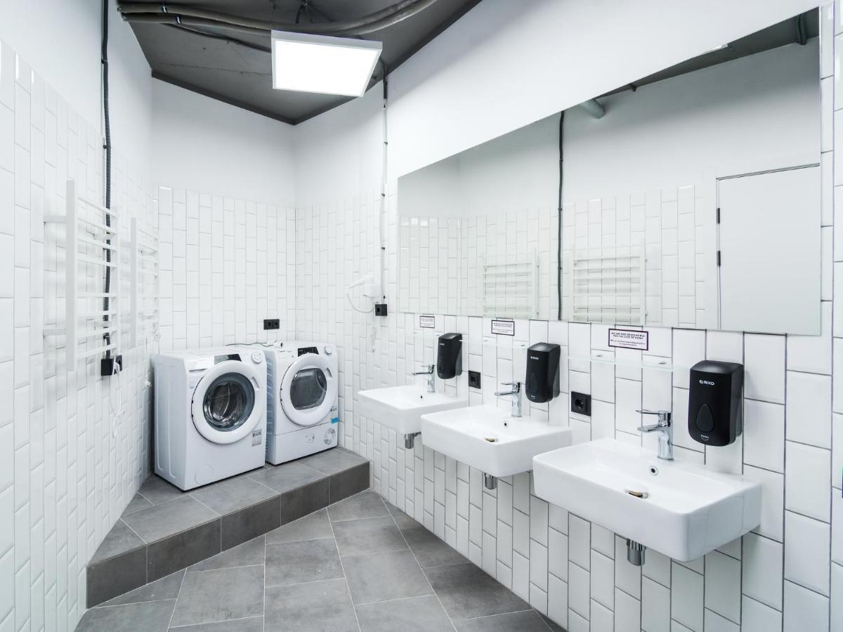 Av-1 Capsule Hotel Kijów Zewnętrze zdjęcie