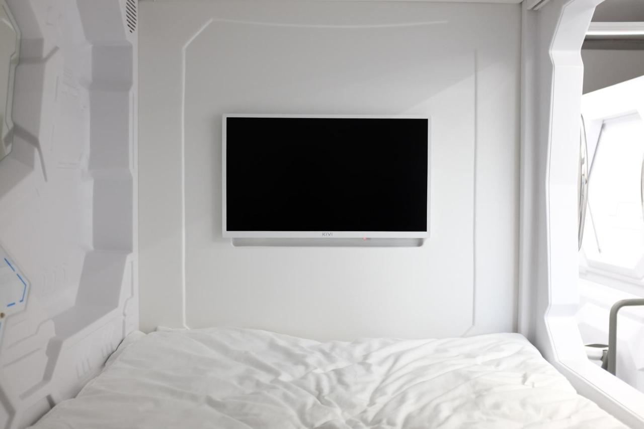 Av-1 Capsule Hotel Kijów Zewnętrze zdjęcie