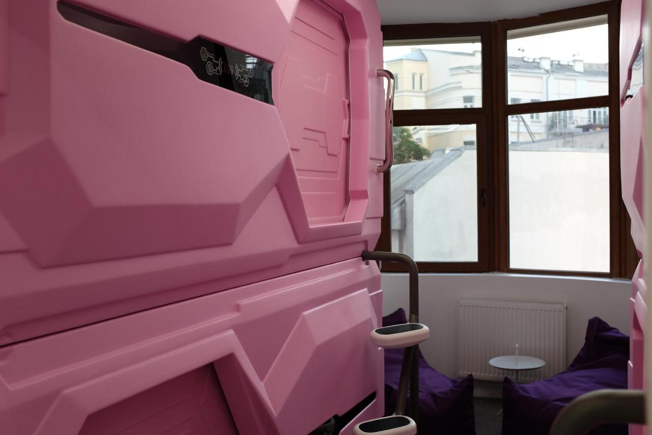 Av-1 Capsule Hotel Kijów Zewnętrze zdjęcie